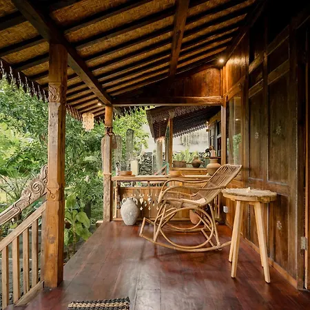 Tropical Traditional Indonesian Wooden Cottage - Beji Mas, Ubud